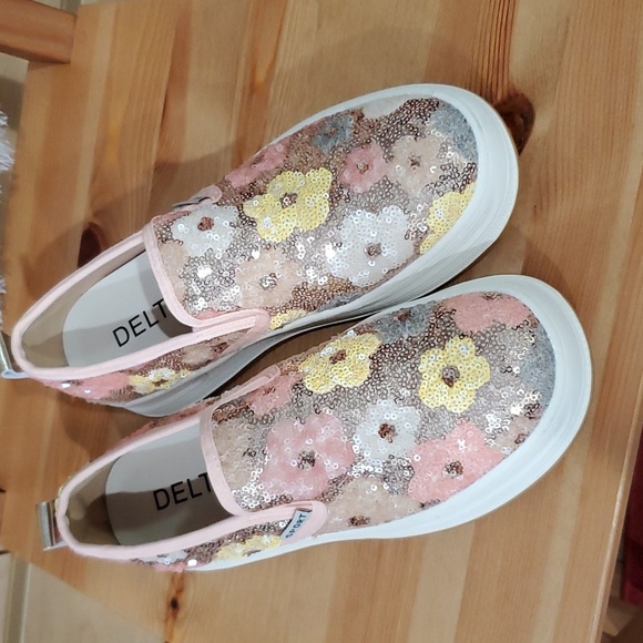 Sequin Sneakers - Picture 1 of 16